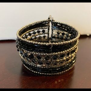 Multi strand stretch bracelet black silver
